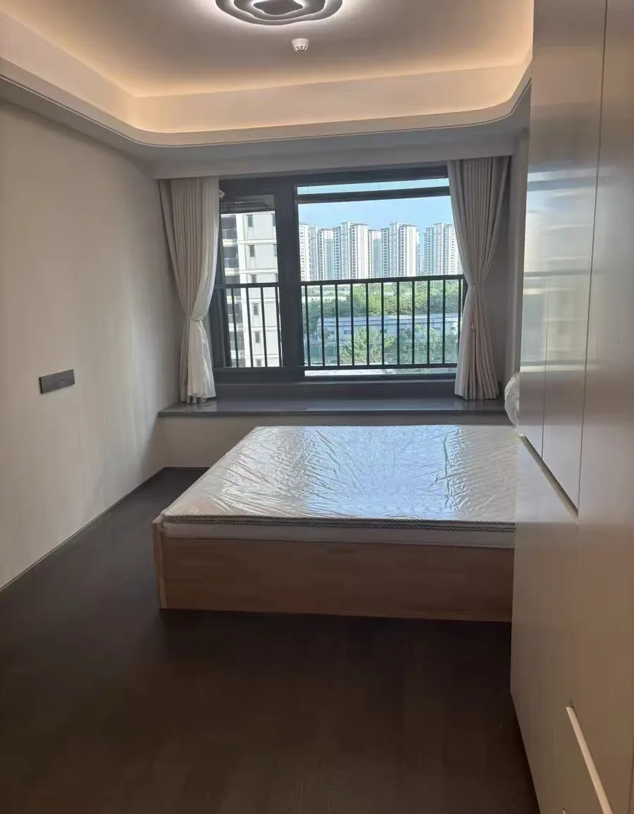云启之江云潮3室2厅2卫出租