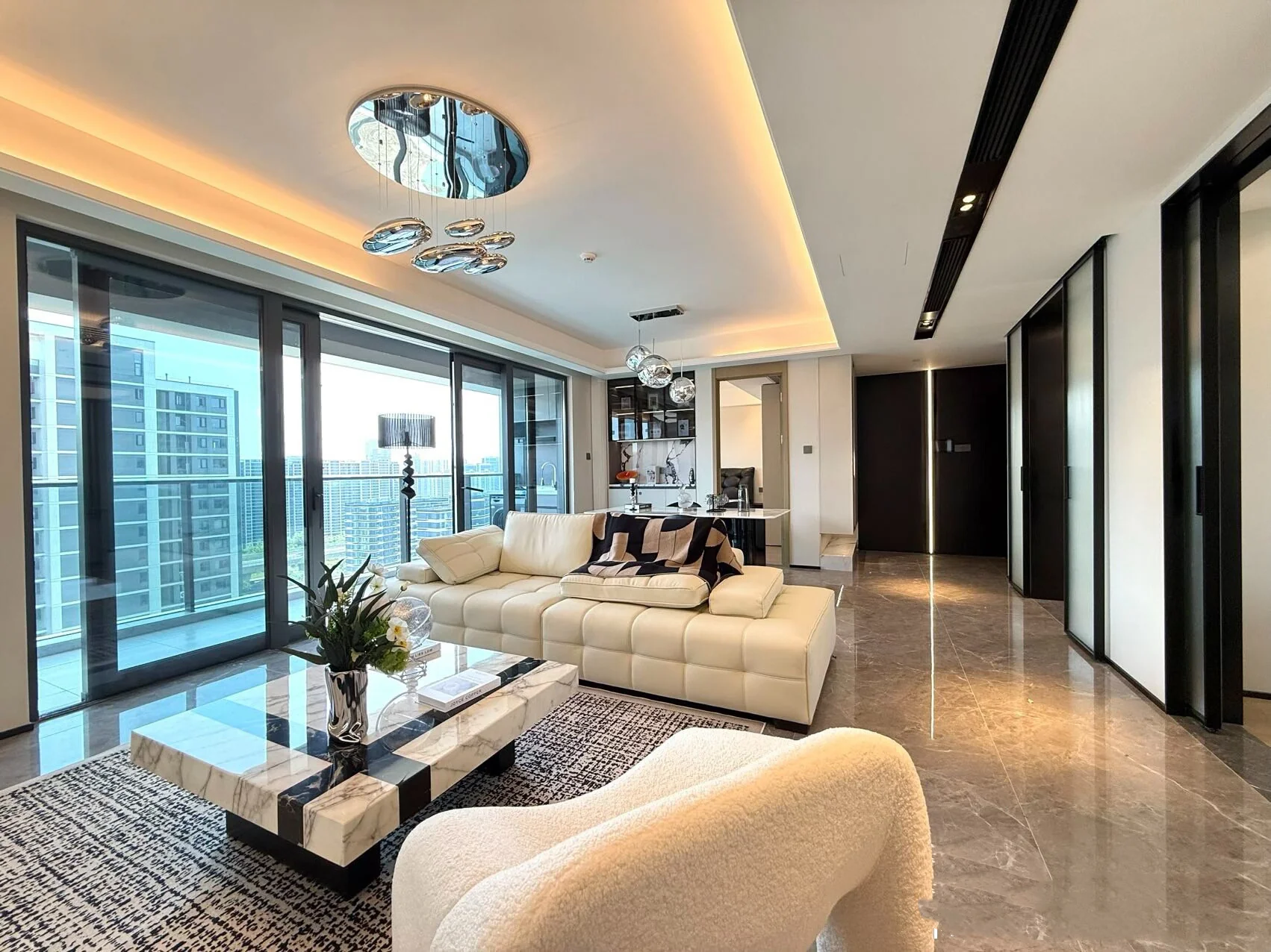 OPUS MANSION