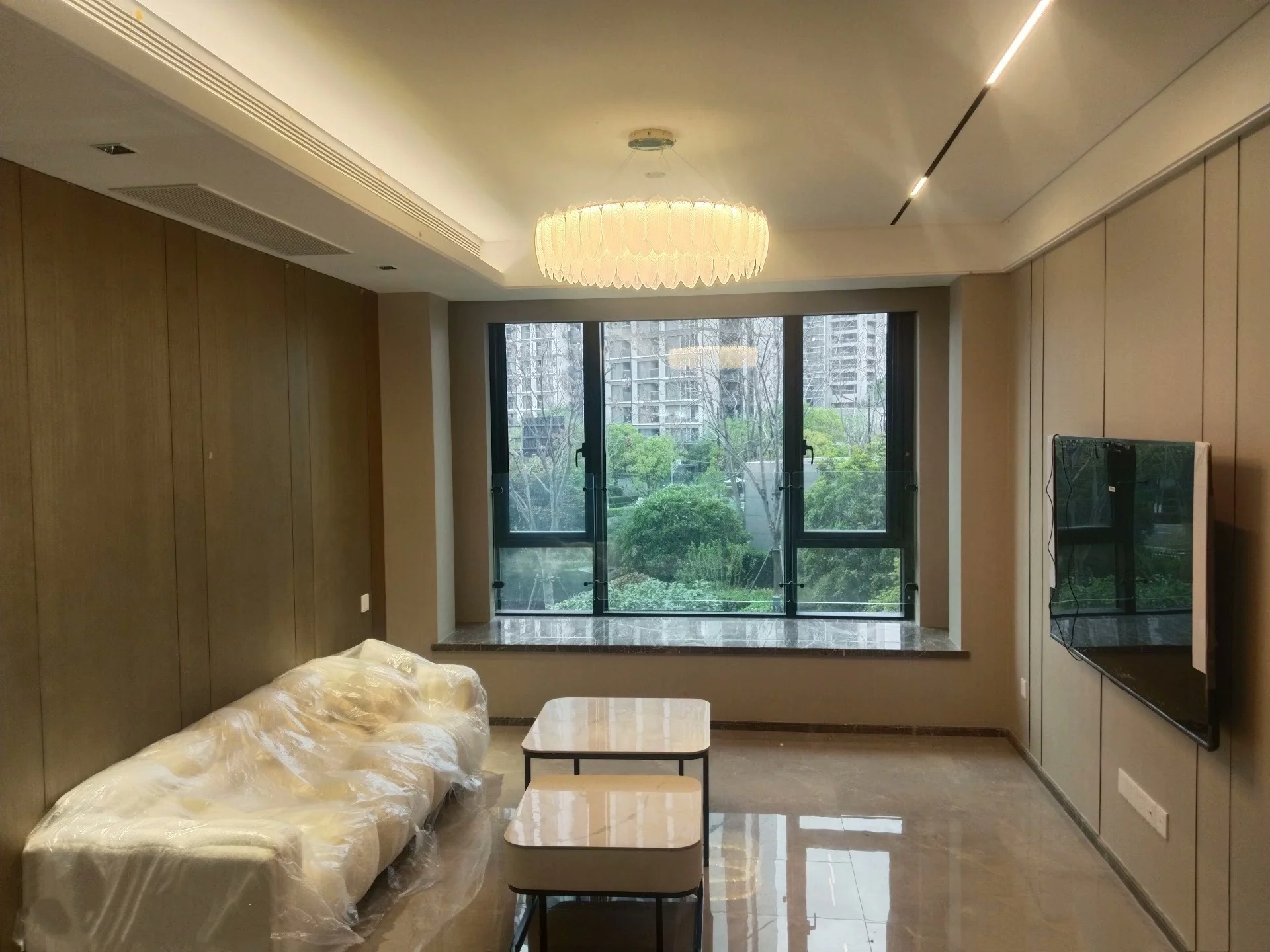 Laurel Oriental IV
