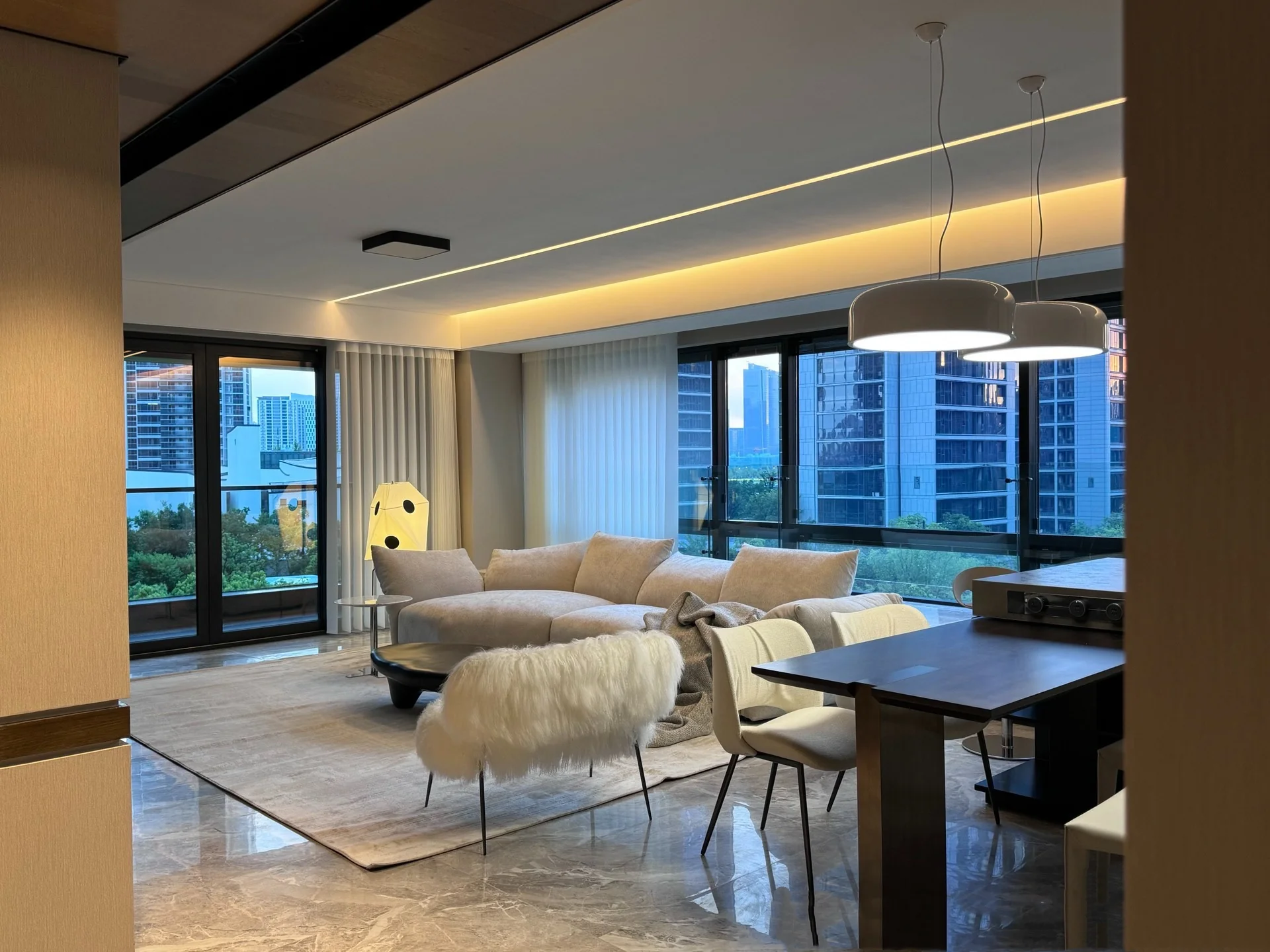 Laurel Oriental IV