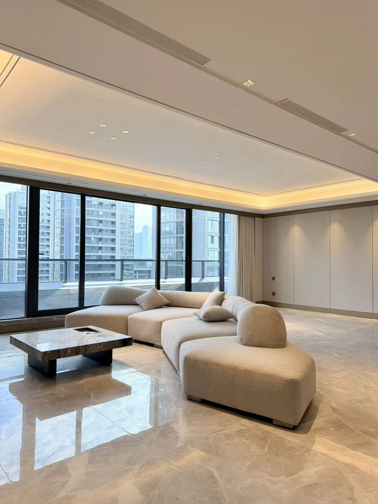 Laurel Oriental I