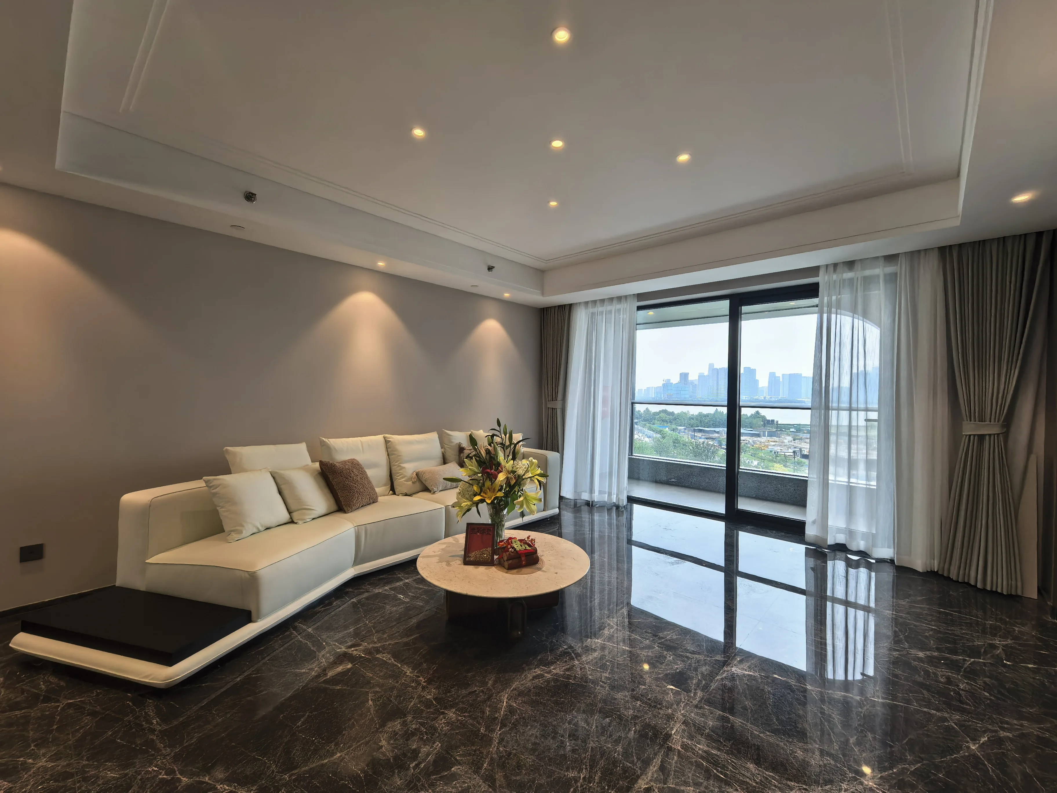 IFC mansion