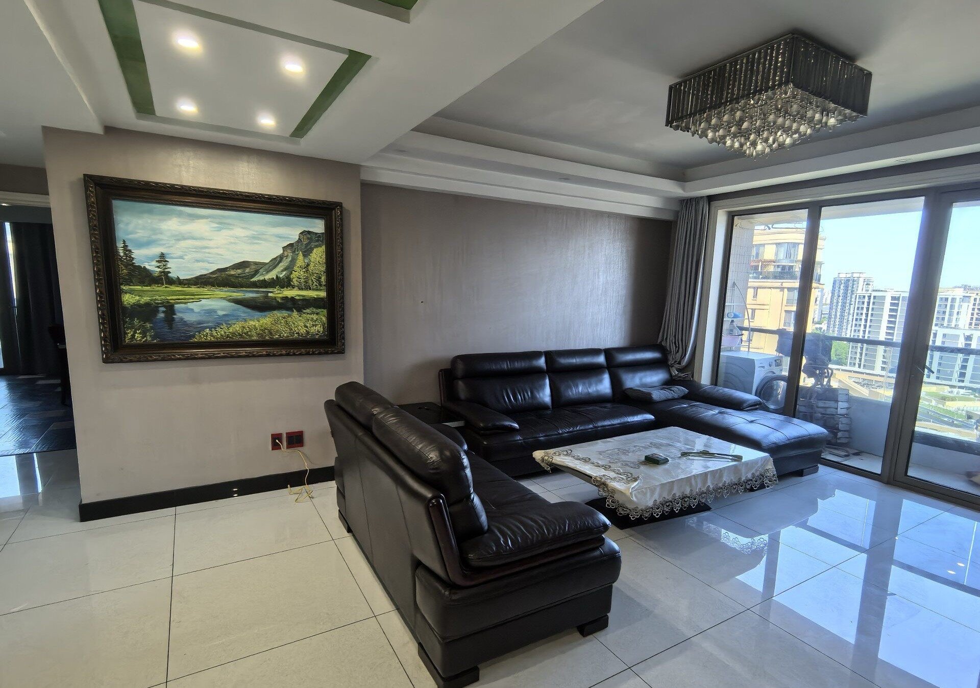Yulan Apartment