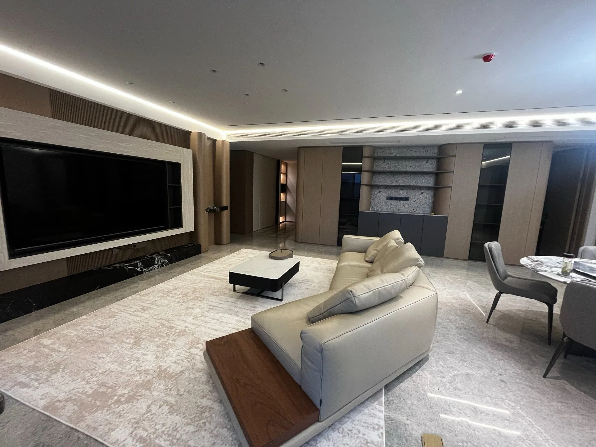 Tide Mansion