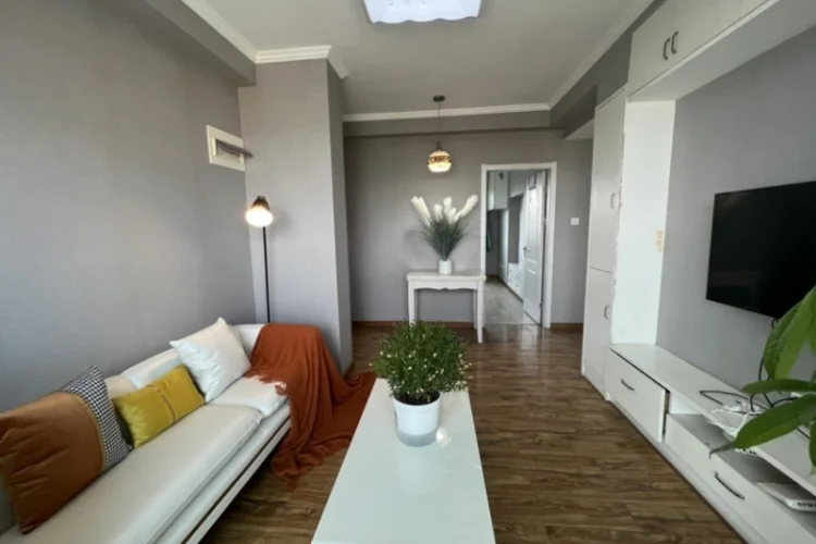 Huirong Apartment