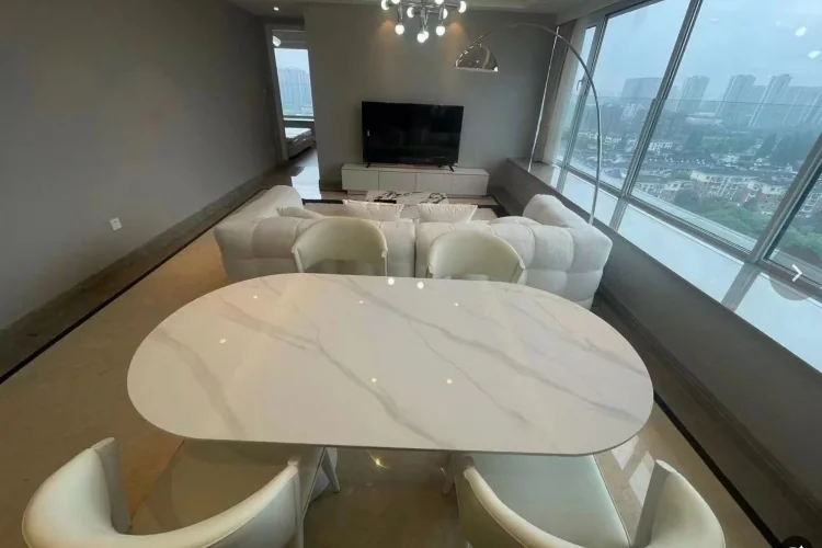 御滨府