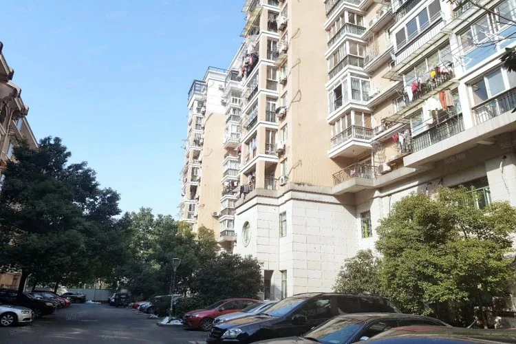 Jialv  Xiyuan